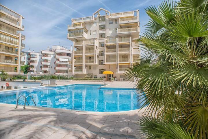 Salou Novelty Primera Linea De Mar Екстер'єр фото